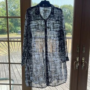 AVA & VIV - sheer black and white long tunic - cover up - huge side slits - 2X